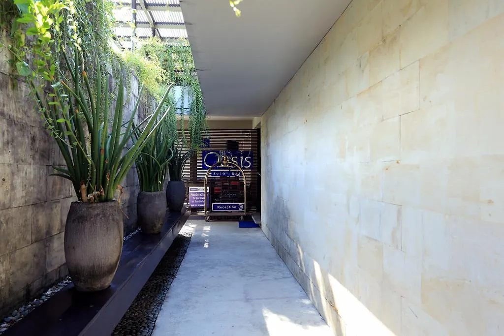 Hotel Reddoorz Plus Near Kuta Square