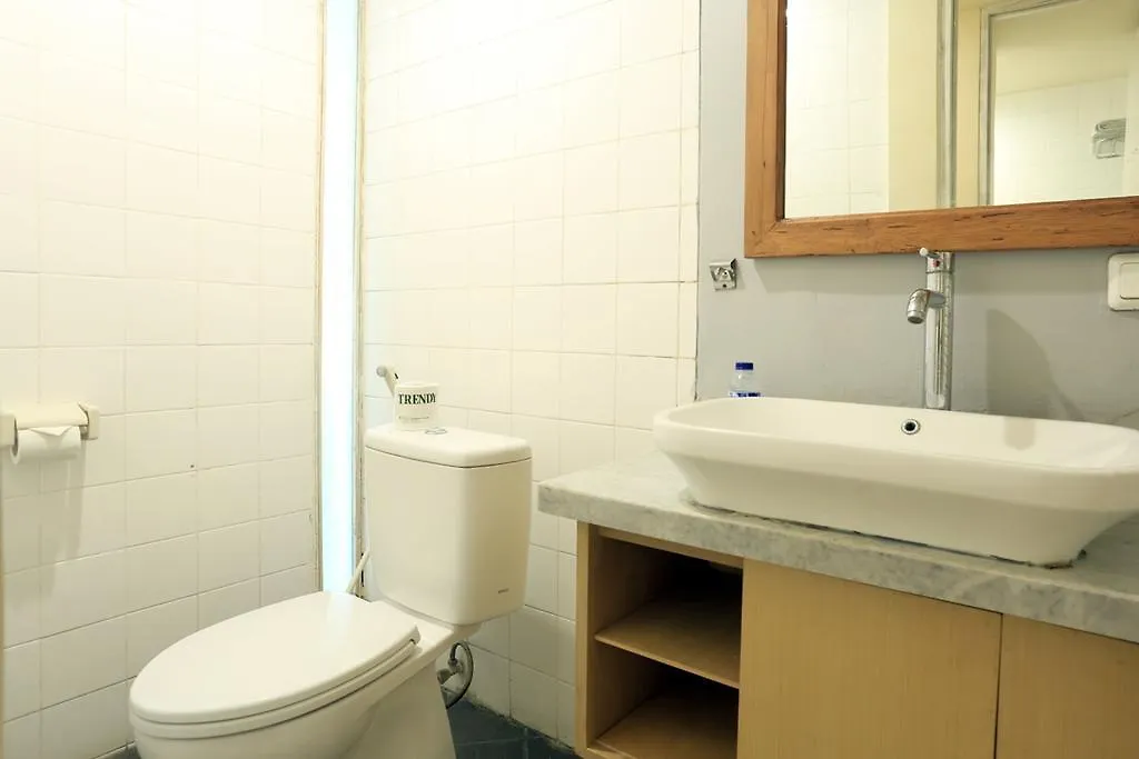Reddoorz Plus Near Kuta Square Indonesia